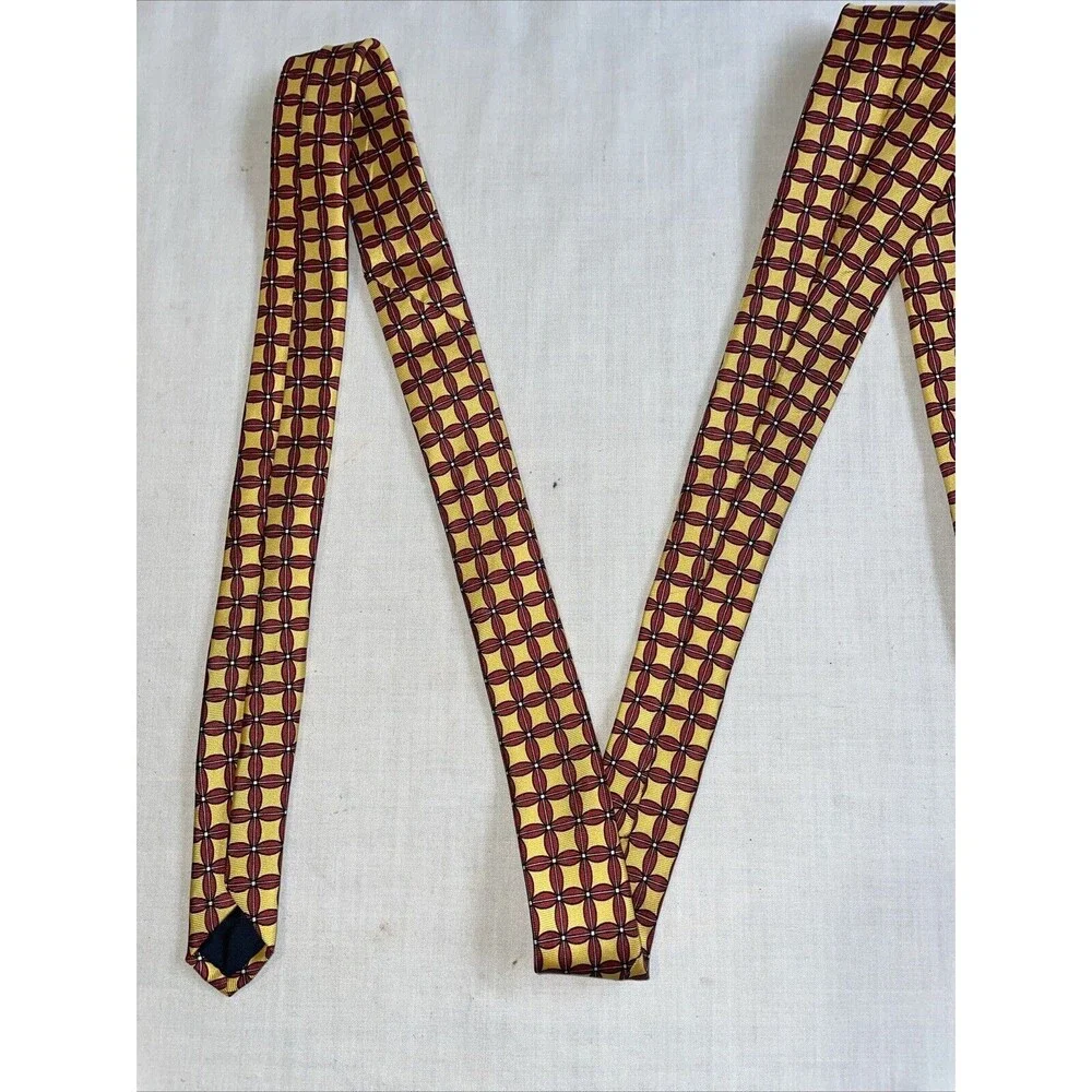 Brooks Brothers Makers Men’s Dress Tie Size 56” Yellow Geometric Business Formal